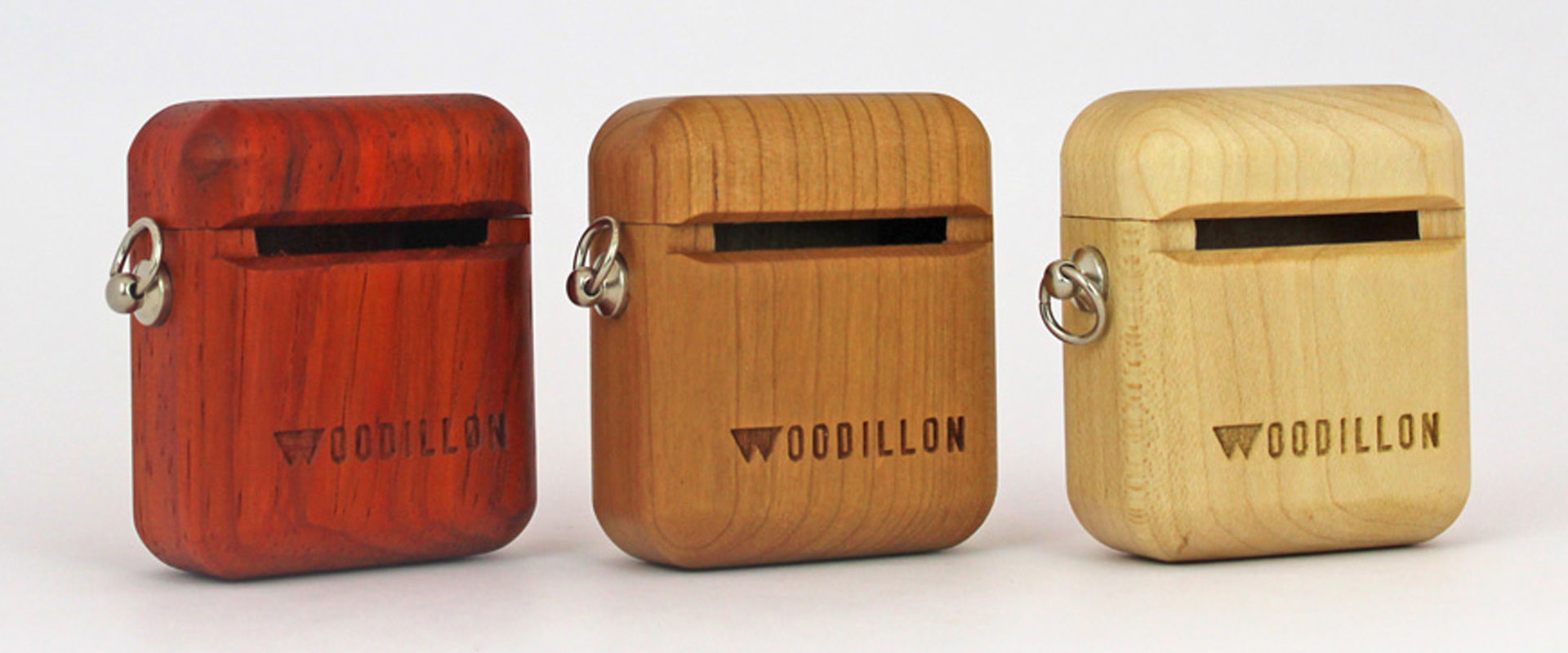 wood_aripods_apple_legno_iphone_tris_1920x800 wood_aripods_apple_legno_iphone_tris_1920x800